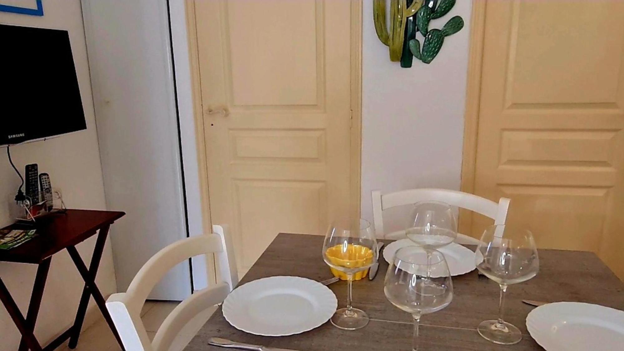 בוניפסיו Appartement Kalliste, Logements Avec Vue Citadelle De Bonifacio מראה חיצוני תמונה