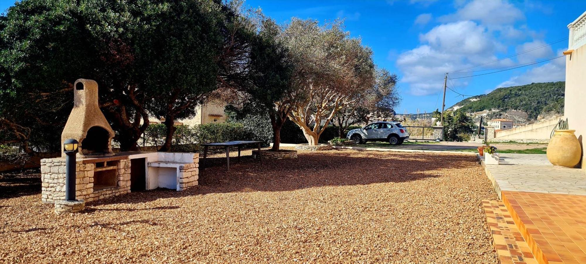 בוניפסיו Appartement Kalliste, Logements Avec Vue Citadelle De Bonifacio מראה חיצוני תמונה