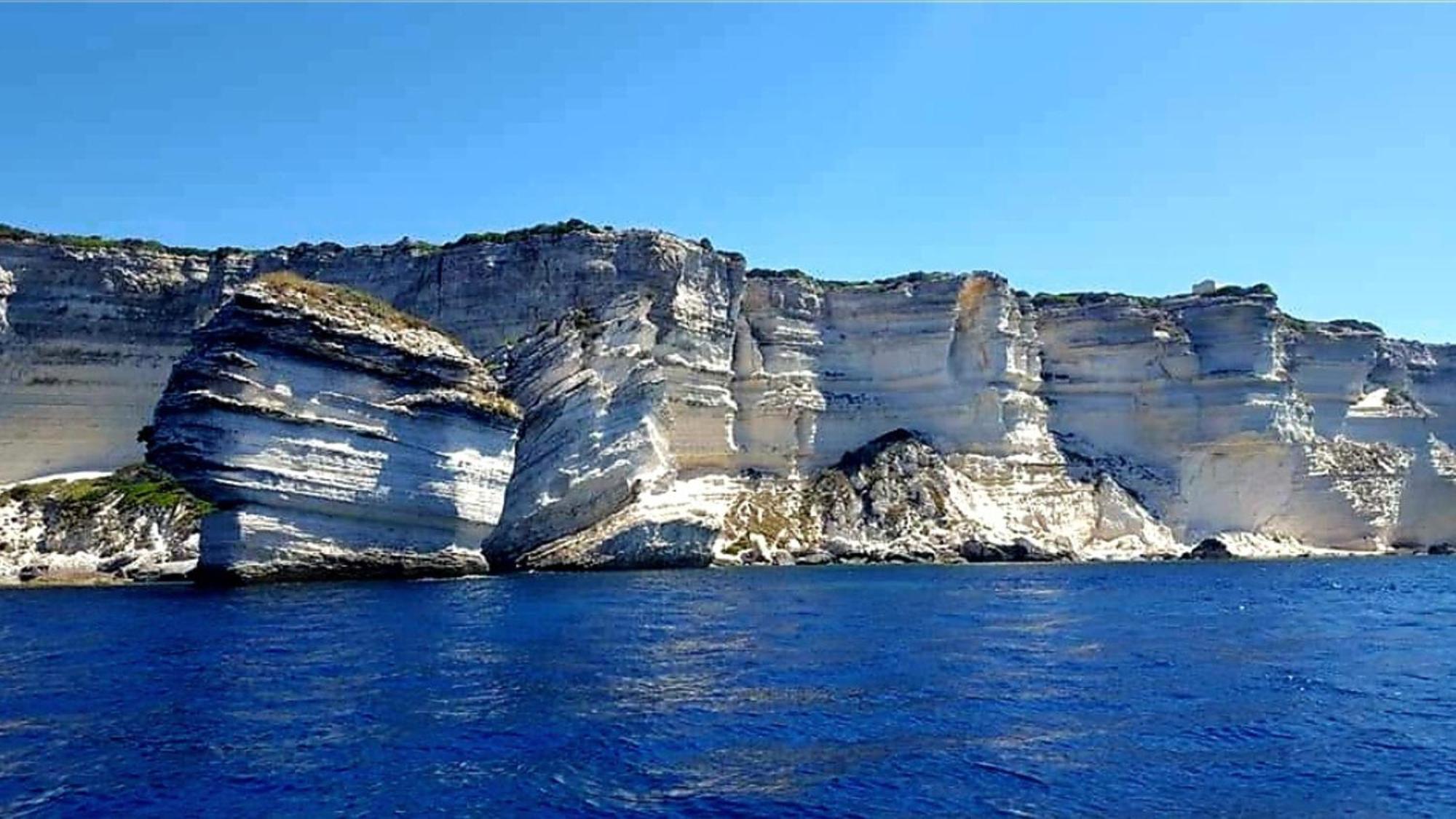 בוניפסיו Appartement Kalliste, Logements Avec Vue Citadelle De Bonifacio מראה חיצוני תמונה